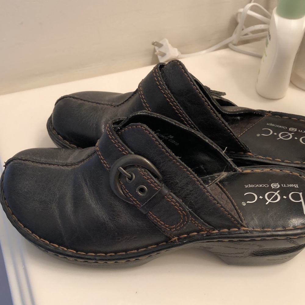 Born Concept brown leather clogs size 7